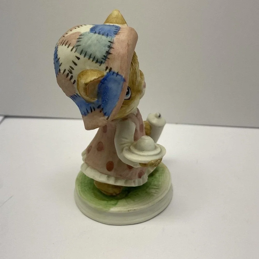 Vintage Lefton China hand‎ Painted Cat Decorative Figurine #324